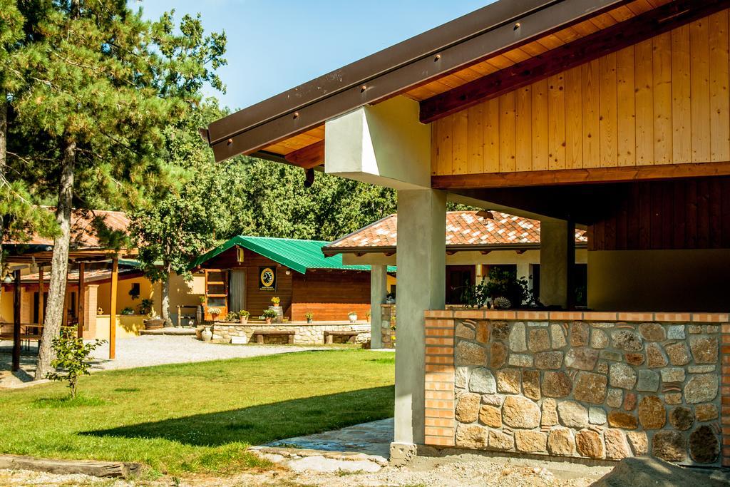 La Taverna Dei Briganti Hotel Cotronei Eksteriør billede