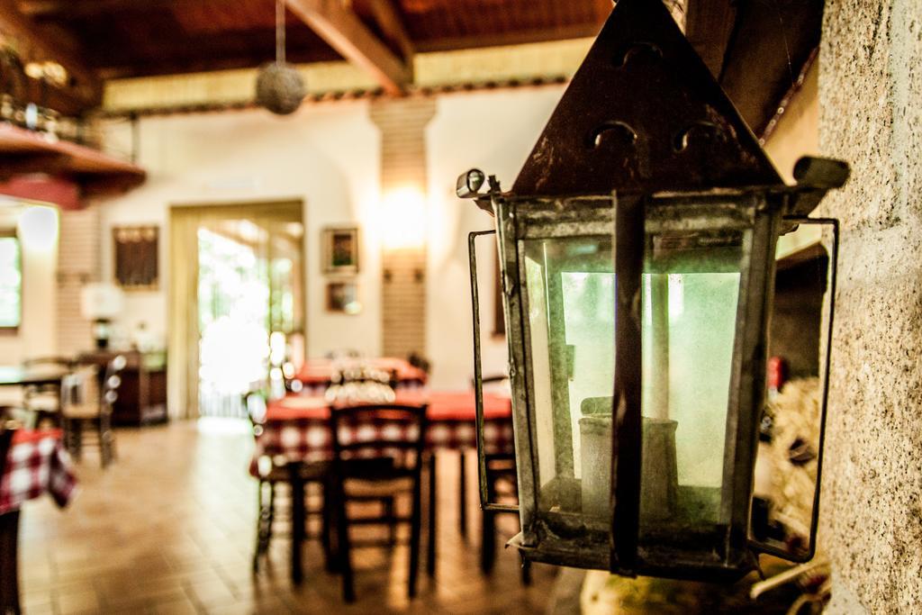 La Taverna Dei Briganti Hotel Cotronei Eksteriør billede